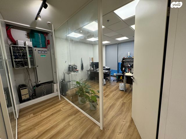 משרדים, תובל 40, בורסה, רמת גן