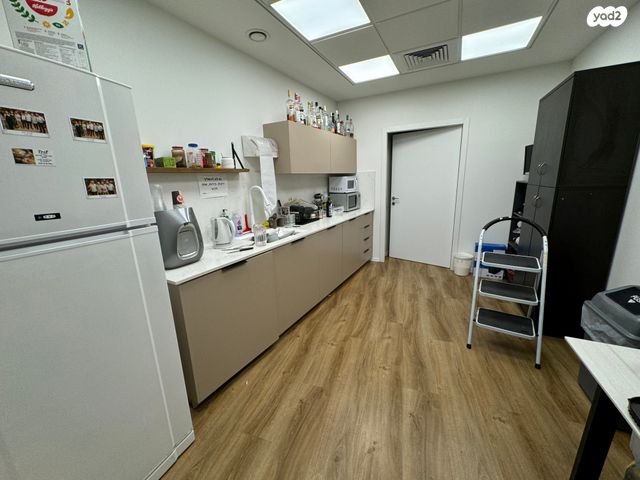 משרדים, תובל 40, בורסה, רמת גן