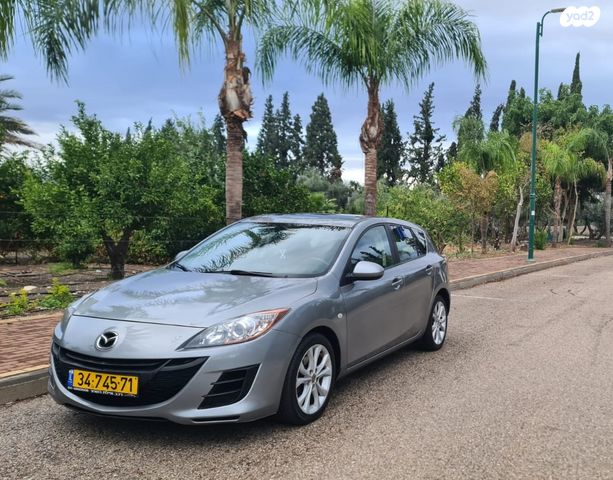 מאזדה 3