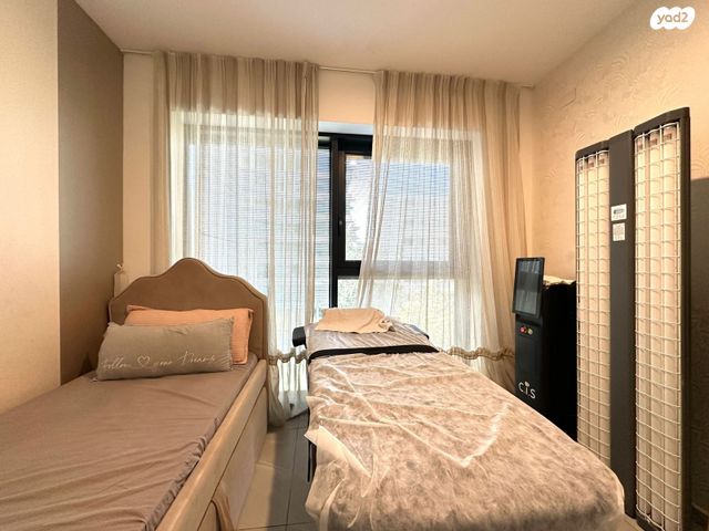 דירה, ניסים אלוני, צמרות איילון, פארק צמרת, תל אביב יפו