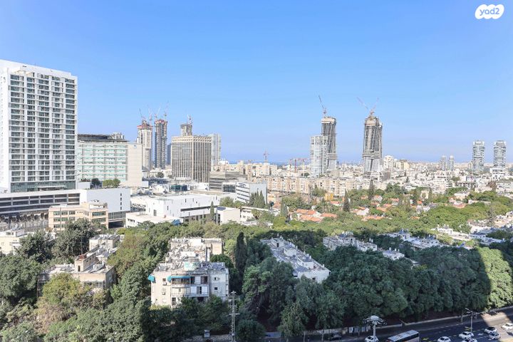 דרך מנחם בגין 144