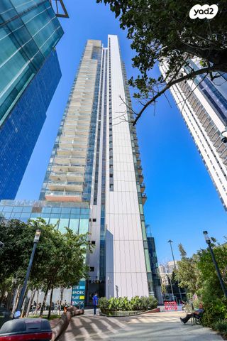 דירה, דרך מנחם בגין 144, מונטיפיורי, הרכבת, תל אביב יפו