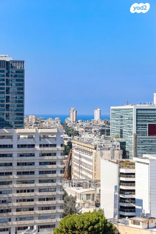 דירה, דרך מנחם בגין 144, מונטיפיורי, הרכבת, תל אביב יפו