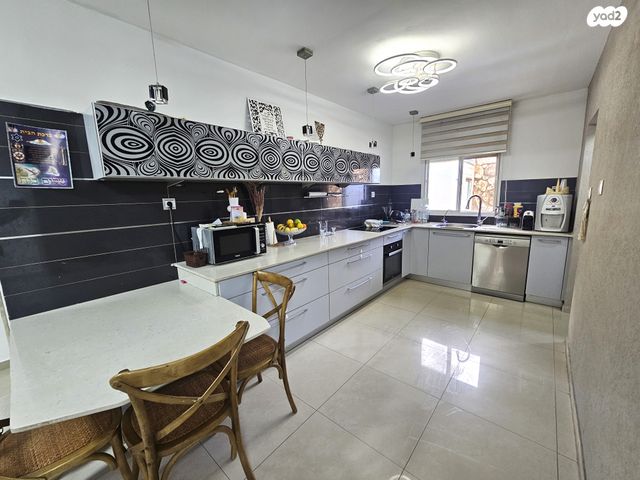 דירת גן, גבעת רם, כרמיאל