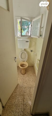 מגרשים, נווה עמל, הרצליה