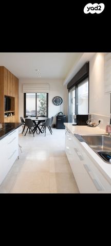 בית פרטי/ קוטג', גולן, רמת השרון