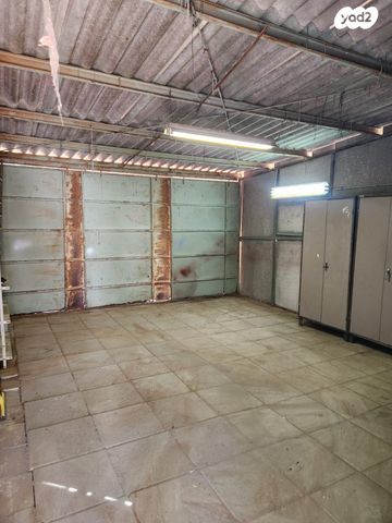 מגרשים, נווה עמל, הרצליה