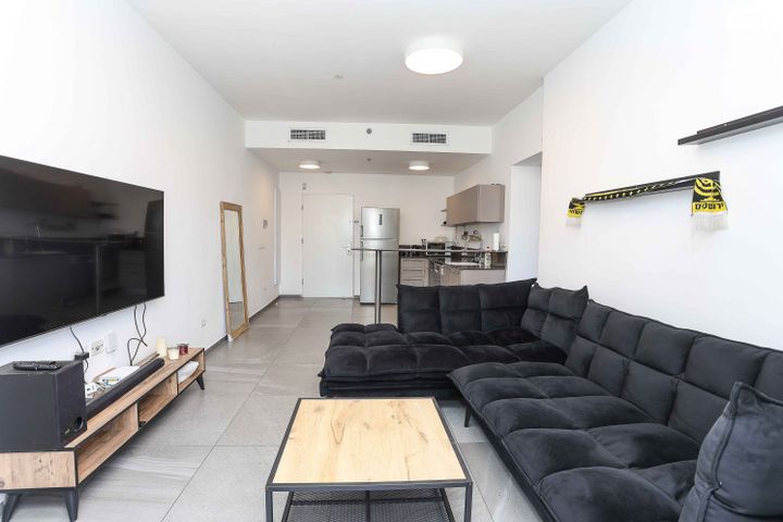 דירה, דרך מנחם בגין 144, מונטיפיורי, הרכבת, תל אביב יפו