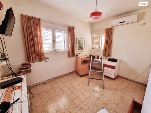 דירה, דב פרידמן, שכונת הראשונים, רמת גן