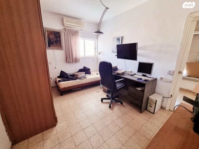 דירה, דב פרידמן, שכונת הראשונים, רמת גן