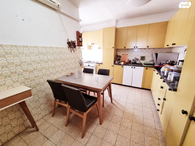 דירה, דב פרידמן, שכונת הראשונים, רמת גן