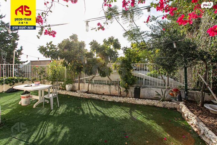 דו משפחתי, אסתר רבין, הוד הכרמל, דניה, חיפה