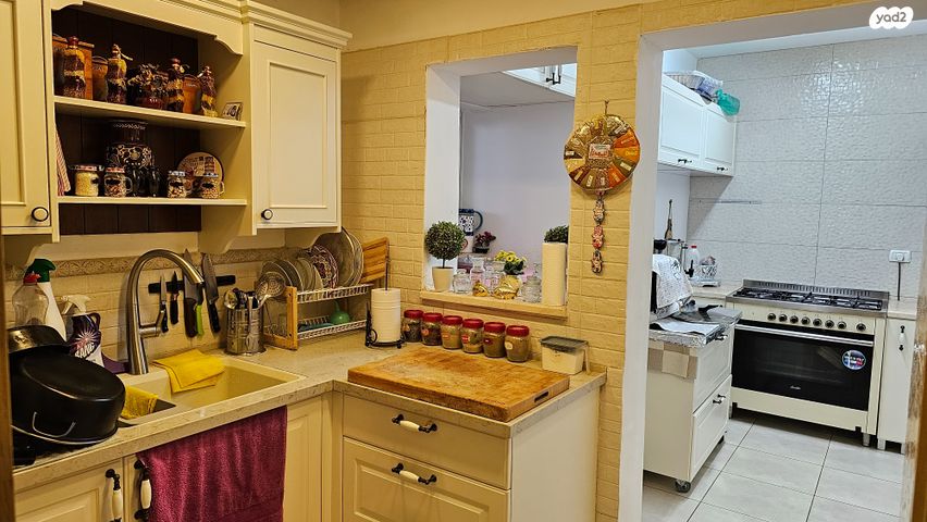 גג/ פנטהאוז, הרב חיים פינטו, קרית מלאכי