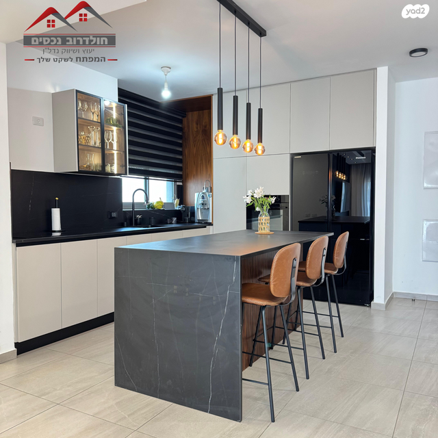 מבצע ליטני 10