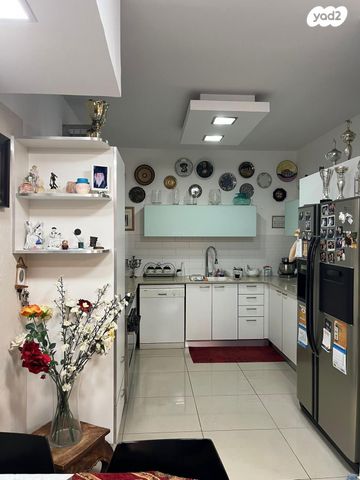 דירה, שדרות יצחק רבין, רמת אמיר, קדימה צורן