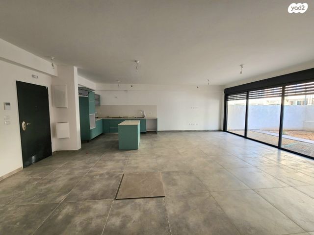 דירת גן, דבורה הנביאה, גני צהלה, רמות צהלה, תל אביב יפו