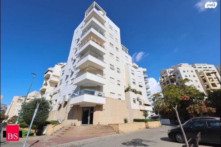 דירה, הגלעד 8, קרית השרון, נתניה