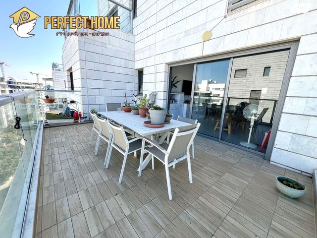 דירה, שרונה, כפר יונה