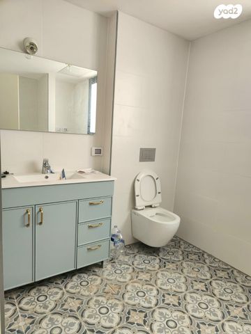 דירת גן, דבורה הנביאה, גני צהלה, רמות צהלה, תל אביב יפו