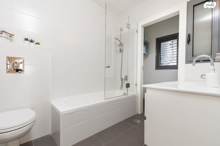 דירה, רמת שרת, ירושלים