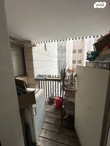 דירה, הלוטוס, קרית הפרחים - 2005, רעננה