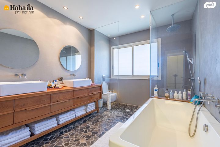 גג/ פנטהאוז, נווה גן, רמת השרון