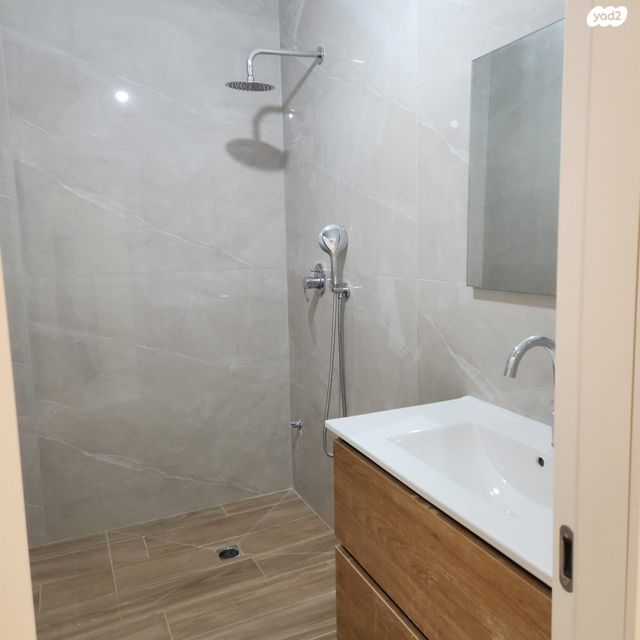 בית פרטי/ קוטג', דרך עכו חיפה, לב מוצקין, בנה ביתך, קרית מוצקין