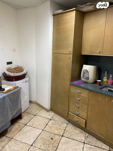 משרדים, מונטיפיורי, הרכבת, תל אביב יפו