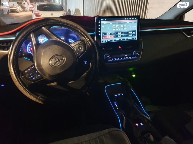 טויוטה קורולה