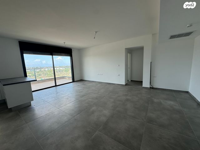 דירה, אור ים, אור עקיבא