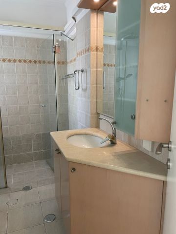 גג/ פנטהאוז, זאב, נאות אפקה ב', תל אביב יפו