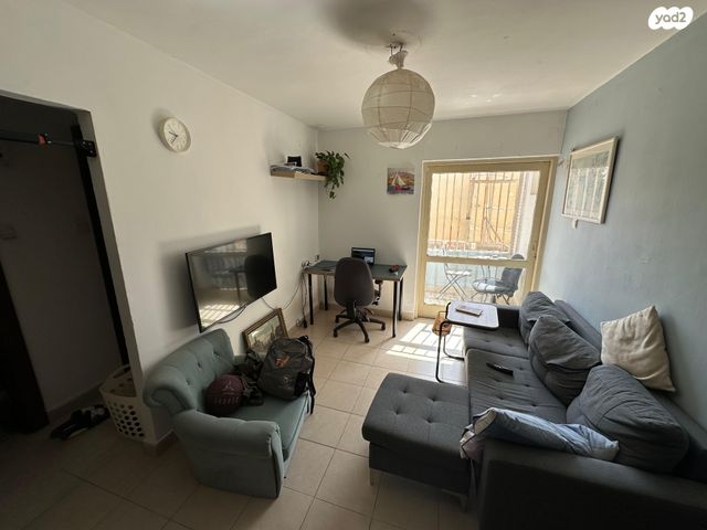 דירה, שמעון בר גיורא, שכונה ד', באר שבע