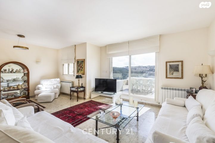 דירה, אל סלוודור, גבעת משואה, ירושלים