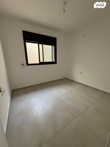 דירת גן, דרך משה דיין 34, כפיר, נווה כפיר, תל אביב יפו