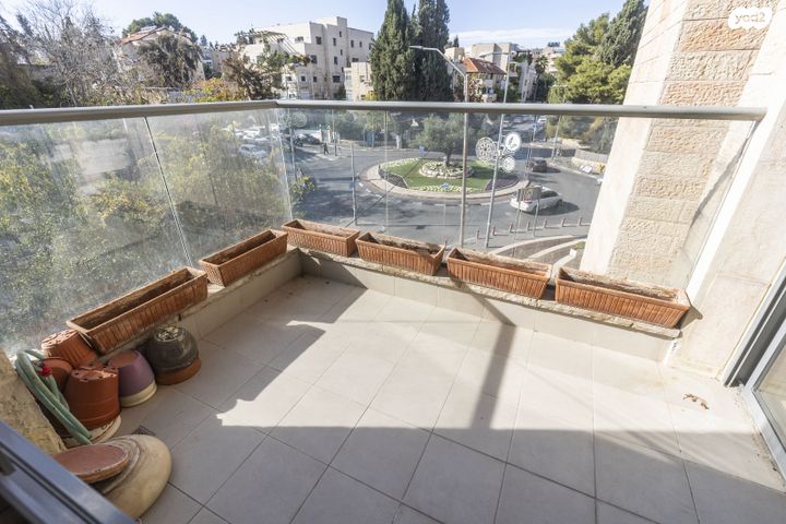 דירה, חזקיהו המלך, קטמון הישנה, ירושלים