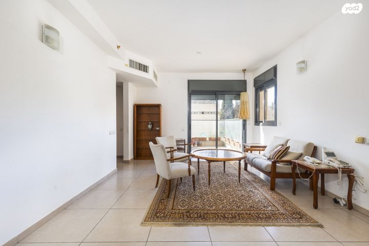 דירה, חזקיהו המלך, קטמון הישנה, ירושלים