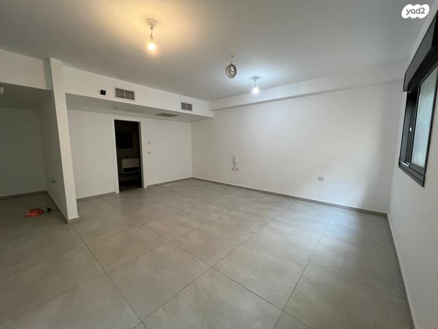 דירת גן, דרך משה דיין 34, כפיר, נווה כפיר, תל אביב יפו