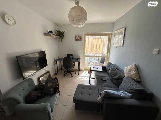 דירה, שמעון בר גיורא, שכונה ד', באר שבע