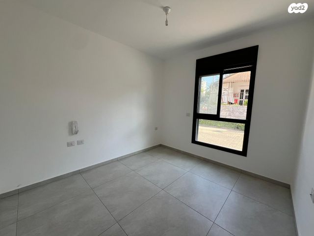 דירת גן, דרך משה דיין 34, כפיר, נווה כפיר, תל אביב יפו