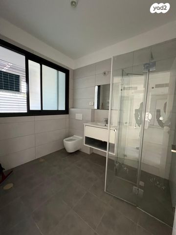 דירת גן, דרך משה דיין 34, כפיר, נווה כפיר, תל אביב יפו