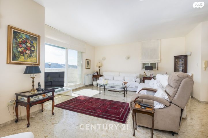 דירה, אל סלוודור, גבעת משואה, ירושלים