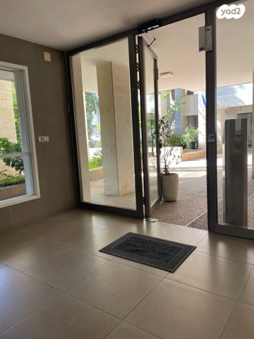 גג/ פנטהאוז, זאב, נאות אפקה ב', תל אביב יפו