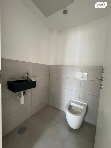 דירת גן, דרך משה דיין 34, כפיר, נווה כפיר, תל אביב יפו