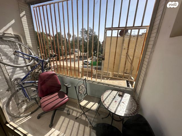 דירה, שמעון בר גיורא, שכונה ד', באר שבע