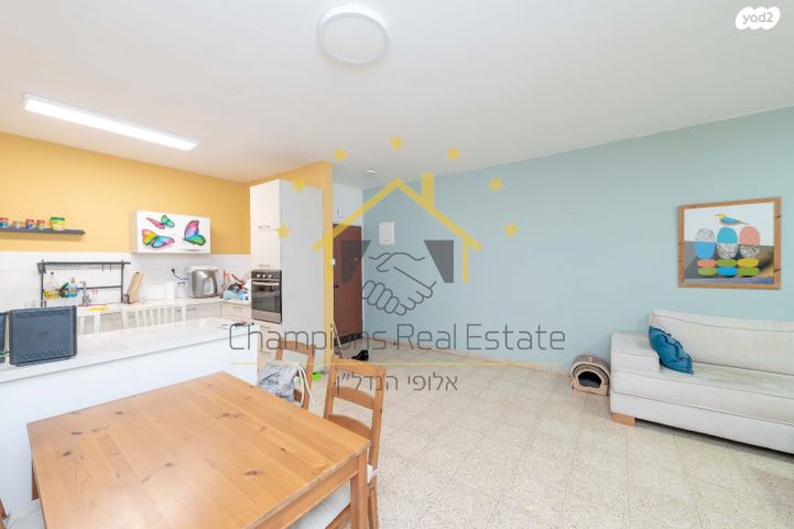 דירה, הרב יעקב רקח, נאות גנים, נתניה