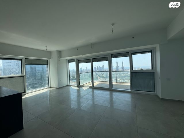 דירה, אריאל שרון, סיטי, גבעתיים