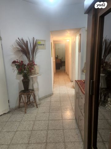 דירה, קרית שרת מערב, חולון