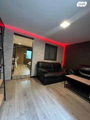 דירה, חנה סנש 17, מוצקין הותיקה, קרית מוצקין