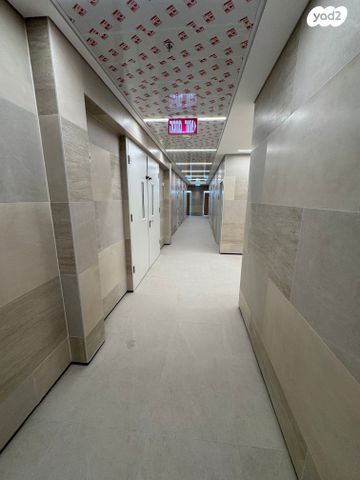 משרדים, הוד השרון