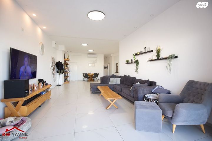 גג/ פנטהאוז, הדרור, נאות בן גוריון, יבנה